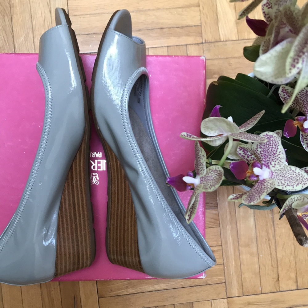 NWOT COLE HAAN Nike air shoes, size 7.5